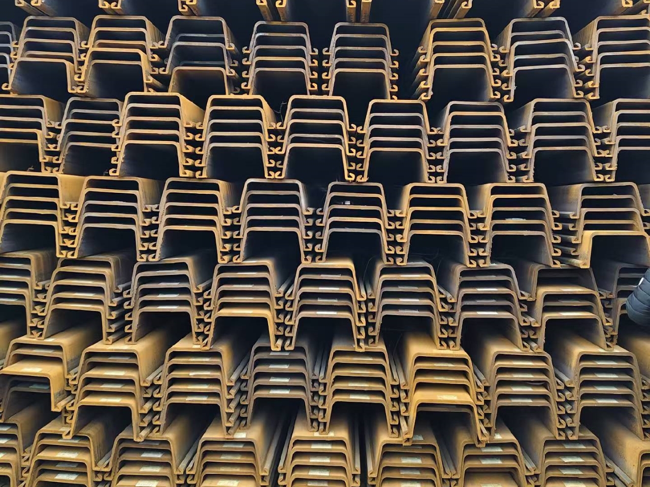 钢板桩